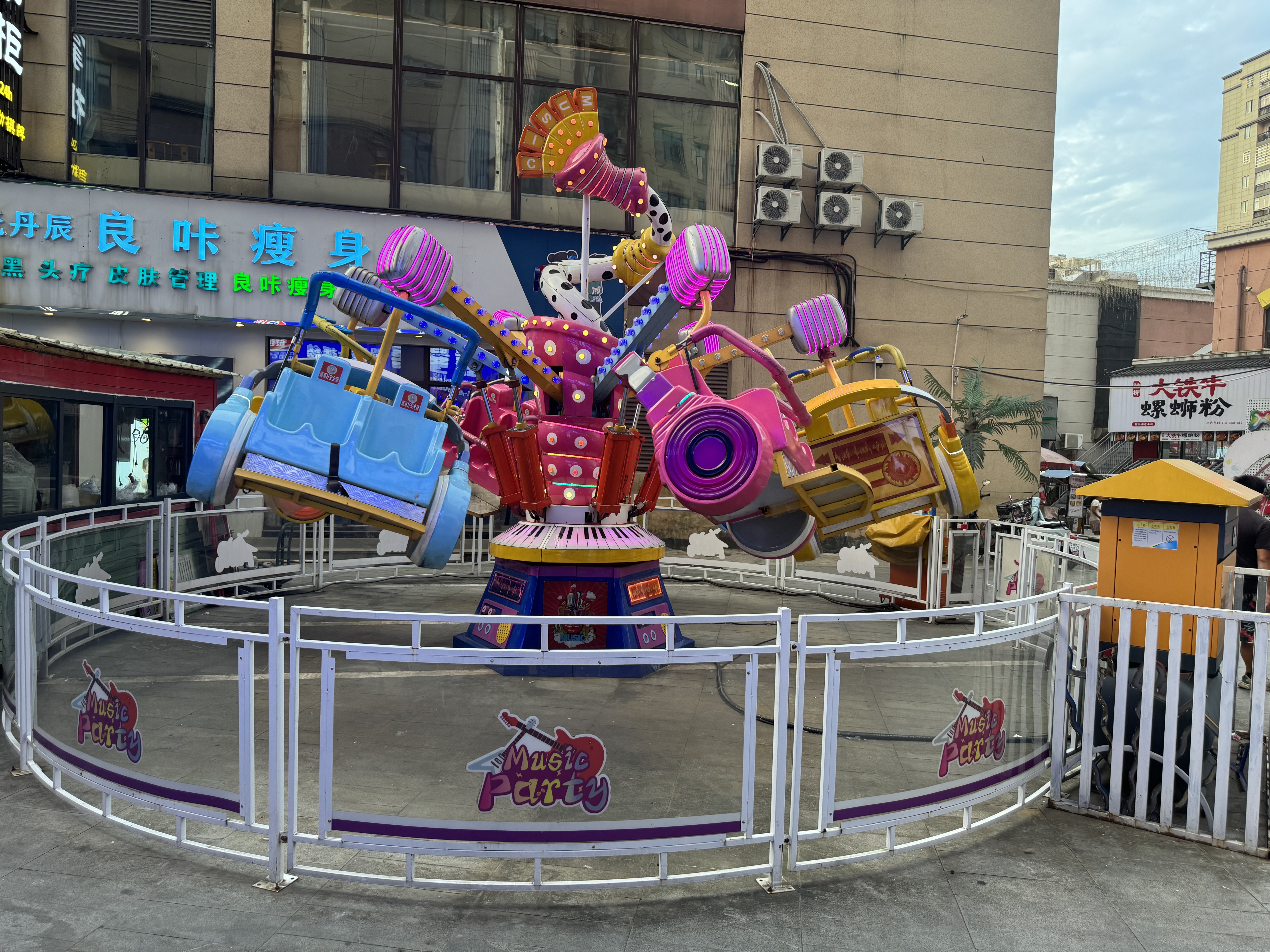 5cdc19ec5053cc2e681ab96ee26af330.jpg 5cdc19ec5053cc2e681ab96ee26af330.jpg